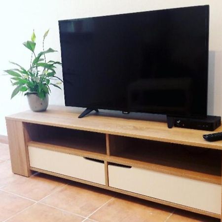 Apartment Nena Near The City Center With Free Parking Pula Eksteriør billede