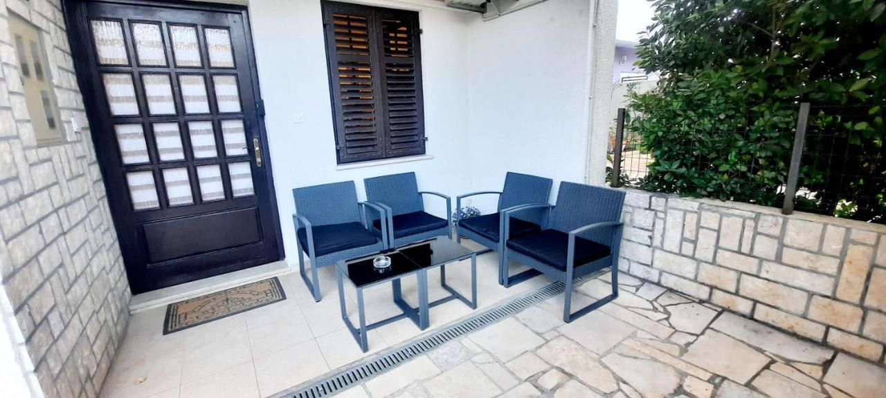 Apartment Nena Near The City Center With Free Parking Pula Eksteriør billede